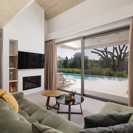 My Mediterranean Luxury With Swimming Pool فيلة كونتوكالي